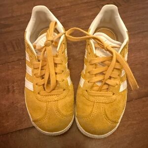 Little Boys Adidas Gazelle Sneakers